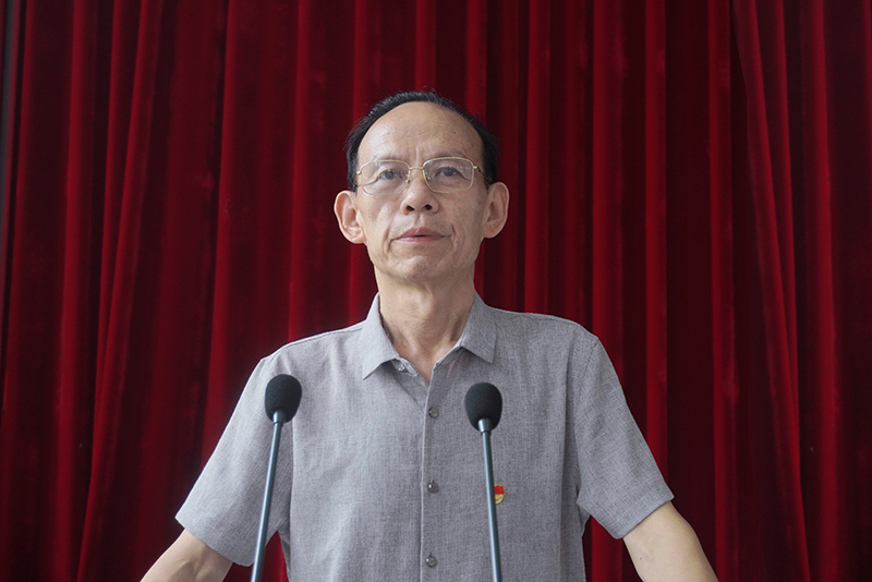 开云网页版举行庆祝中国共产党建党99周年暨“七一”表彰大会(图9)