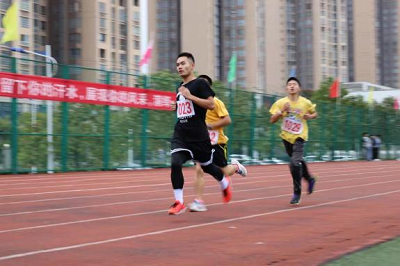 礼赞百年，筑梦青春——开云网页版第七届田径运动会(图3)