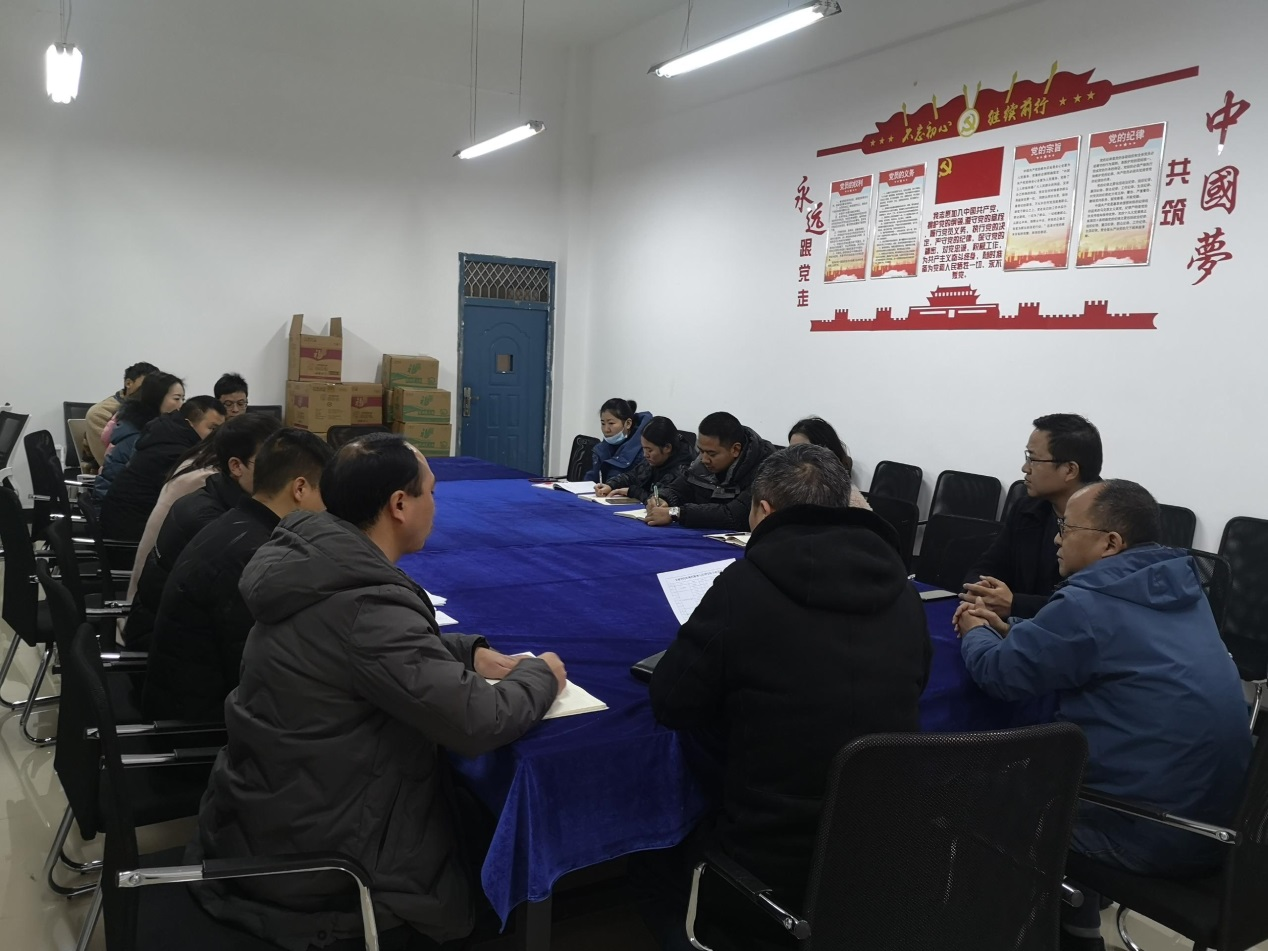 装备制造与信息技术学院与现代服务管理学院组织乘务教研室交接仪式(图2) 装备制造与信息技术学院与现代服务管理学院组织乘务教研室交接仪式(图2)