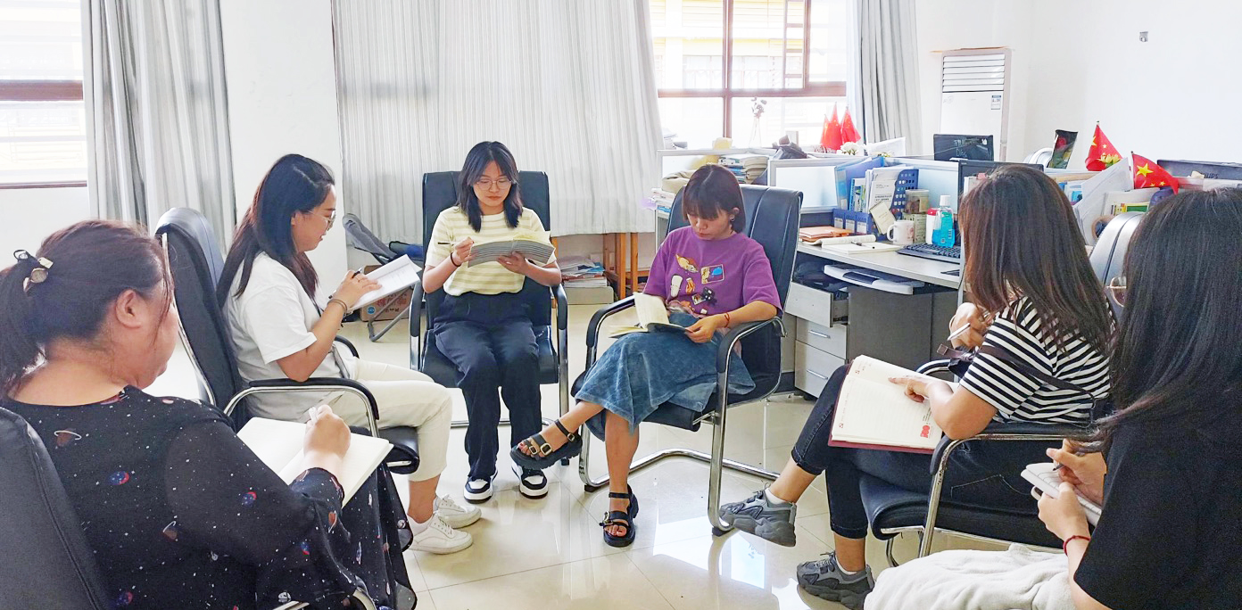 现代服务与管理学院召开 2022年秋季学期第一次教学例会(图2) 现代服务与管理学院召开 2022年秋季学期第一次教学例会(图2)