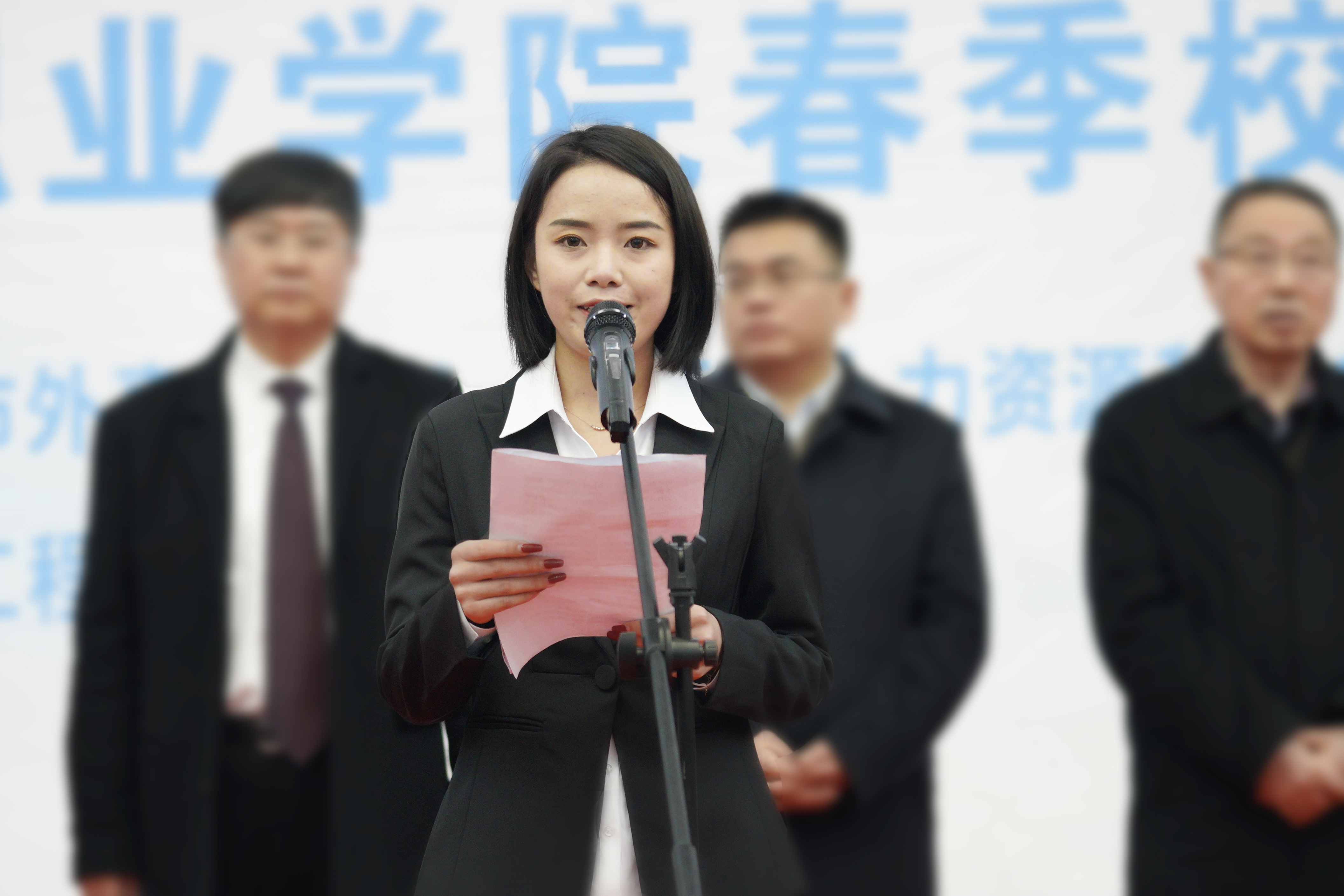 我校举办2023春季校园双选会(图5) 我校举办2023春季校园双选会(图5)