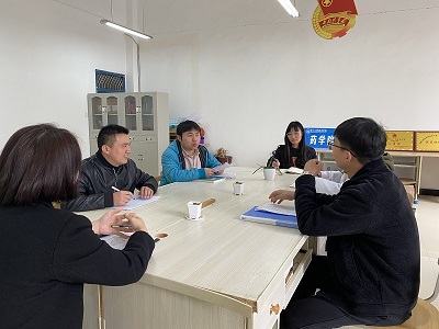 药学院组织召开关于技师学院设立药品营销(中级工)专业的人才需求调研工作会议(图2) 药学院组织召开关于技师学院设立药品营销(中级工)专业的人才需求调研工作会议(图2)