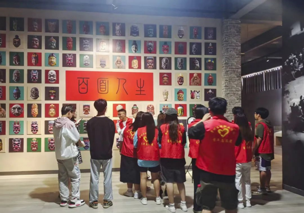 技能·让生活更美好 现代服务与管理学院“职业教育活动周” 系列活动综述(图6) 技能·让生活更美好 现代服务与管理学院“职业教育活动周” 系列活动综述(图6)