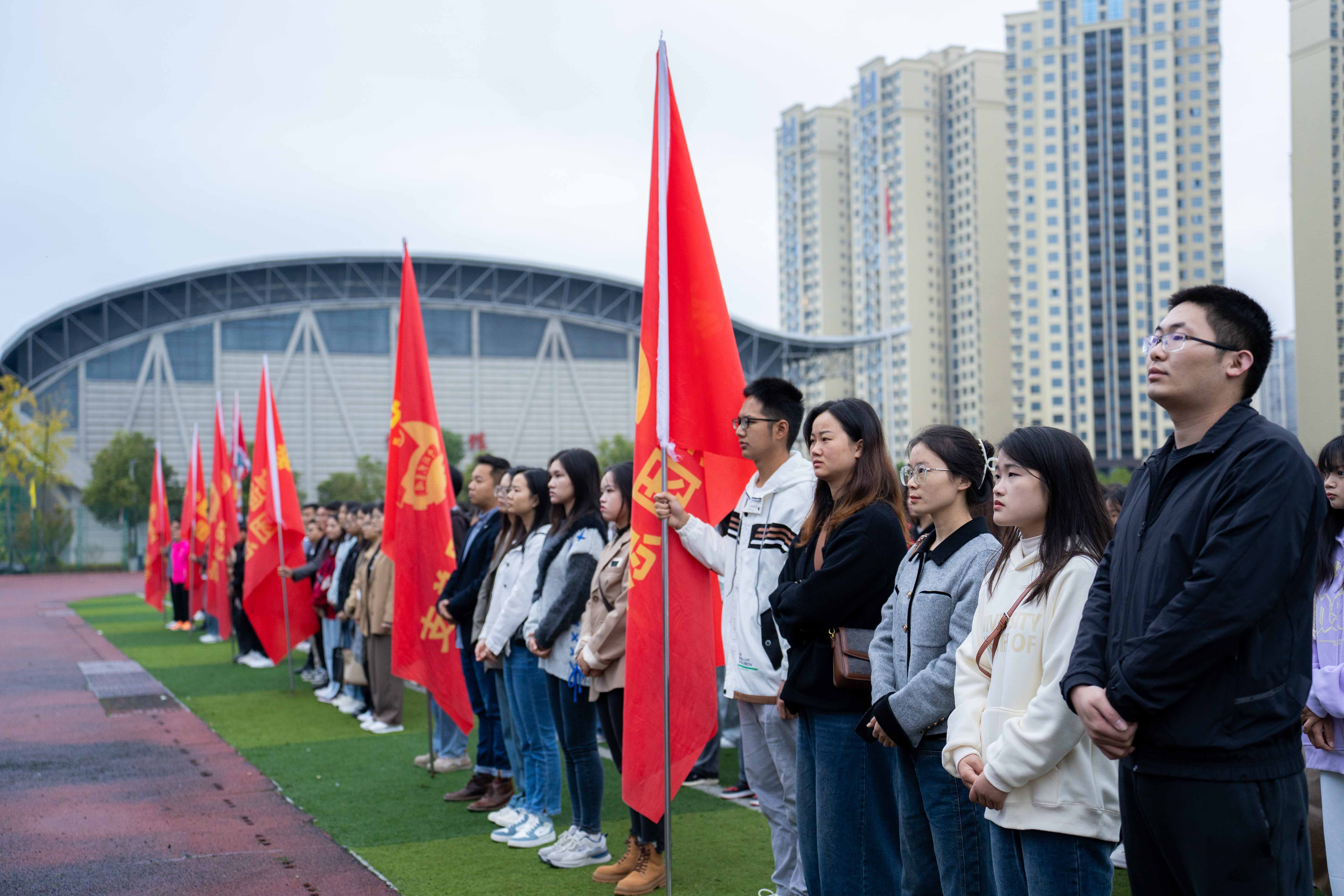 人人享受体育 健康拥抱未来|我校举行阳光体育运动启动仪式(图2) 人人享受体育 健康拥抱未来|我校举行阳光体育运动启动仪式(图2)
