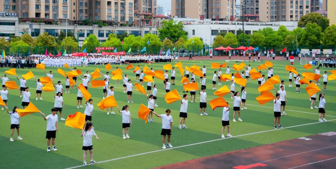 青春逢盛会 击鼓又催征丨开云网页版第九届田径运动会开幕(图17) 青春逢盛会 击鼓又催征丨开云网页版第九届田径运动会开幕(图17)