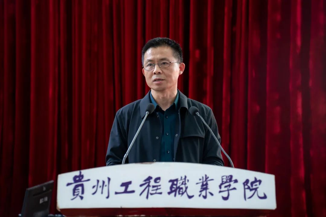 我校召开2024年春季学期征兵工作总结暨秋季学期征兵工作动员大会(图5) 我校召开2024年春季学期征兵工作总结暨秋季学期征兵工作动员大会(图5)