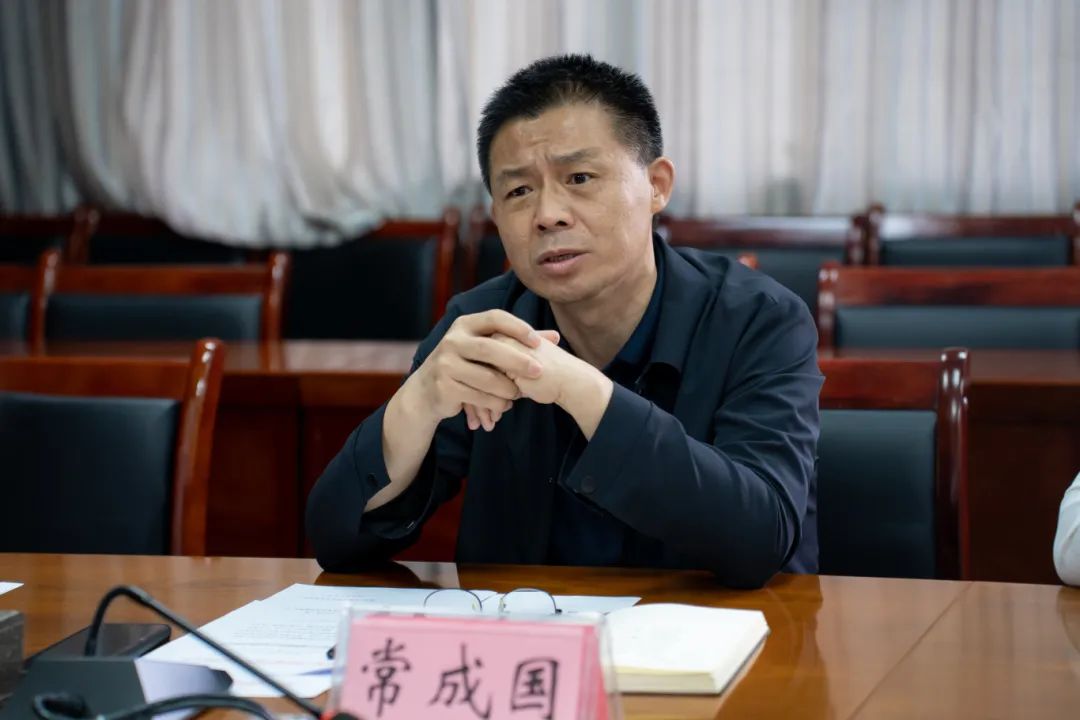 开云网页版举行融媒体中心揭牌仪式(图3) 开云网页版举行融媒体中心揭牌仪式(图3)
