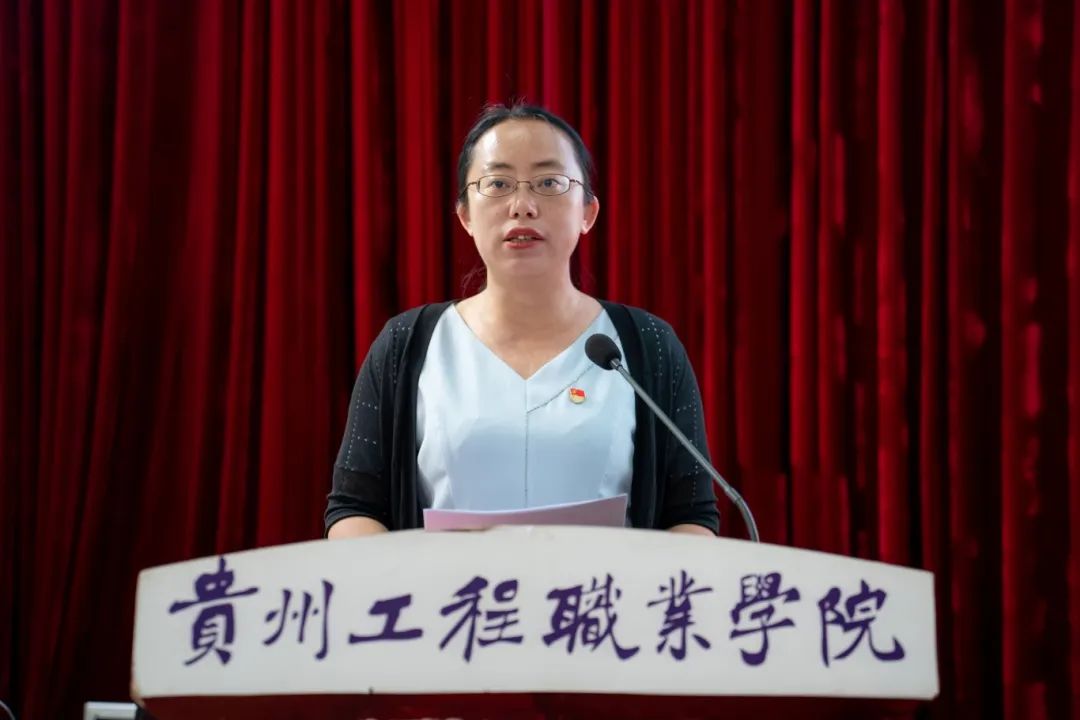 中共开云网页版委员会党校第六期入党积极分子和发展对象集中培训开班仪式(图3) 中共开云网页版委员会党校第六期入党积极分子和发展对象集中培训开班仪式(图3)