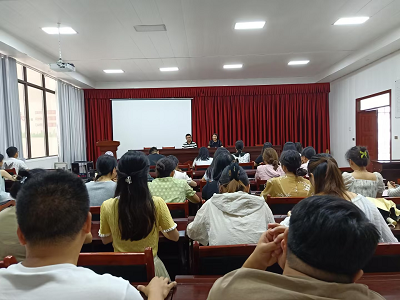 回顾总结,蓄力前行——护理学院召开2024年春季学期总结大会(图2) 回顾总结,蓄力前行——护理学院召开2024年春季学期总结大会(图2)