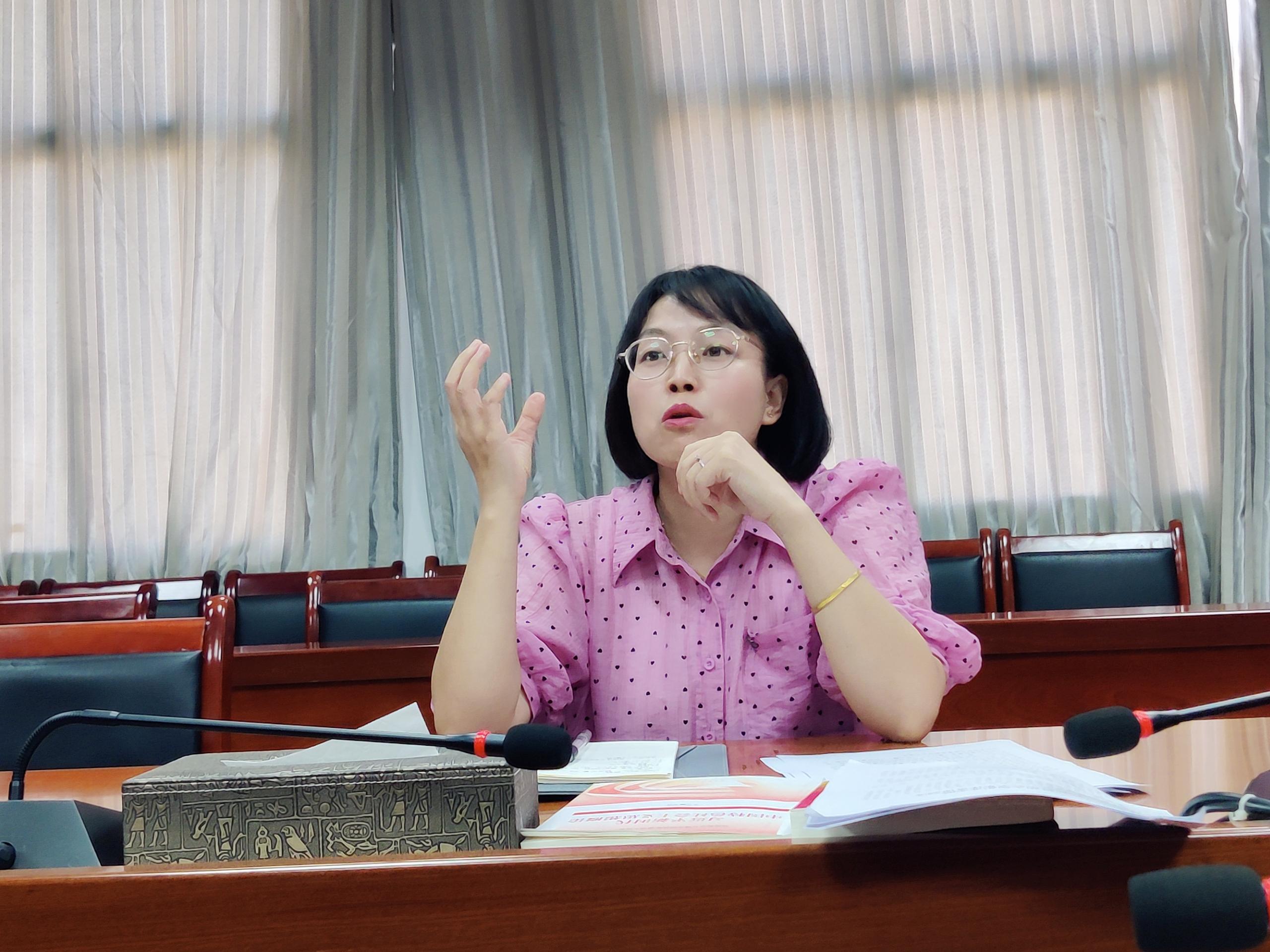 马克思主义学院召开“党的二十届三中全会精神”融入思政课集体备课会(图4) 马克思主义学院召开“党的二十届三中全会精神”融入思政课集体备课会(图4)