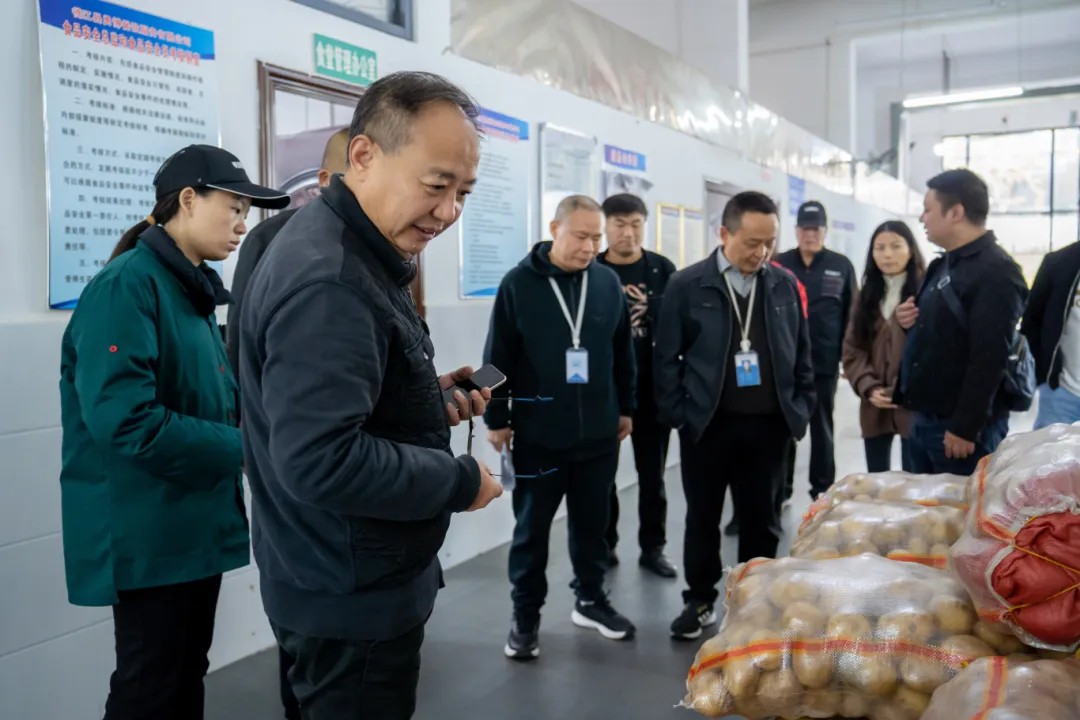 开云网页版开展食品安全卫生检查(图2) 开云网页版开展食品安全卫生检查(图2)